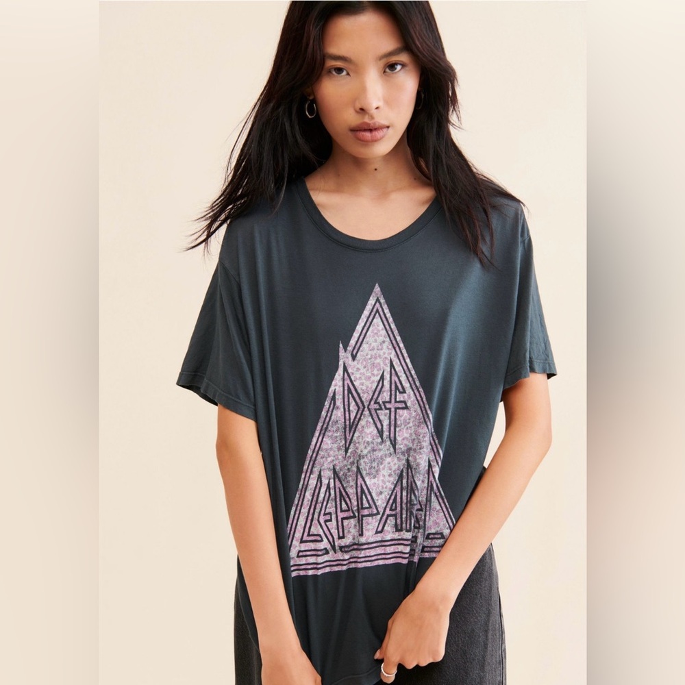 Letluv Def Leppard Graphic Tee 2X gray Anthropologie - Picture 3 of 9
